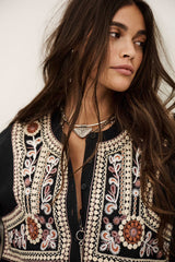 Blusa ampia ricamata