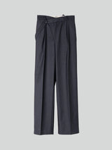 Pantaloni asimmetrici con cintura225