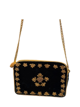 Tracolla in velluto con cuore sacro e foglie ricamate Olivia Dar