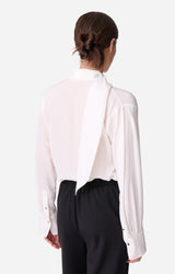 Blusa in seta con colletto lavalier