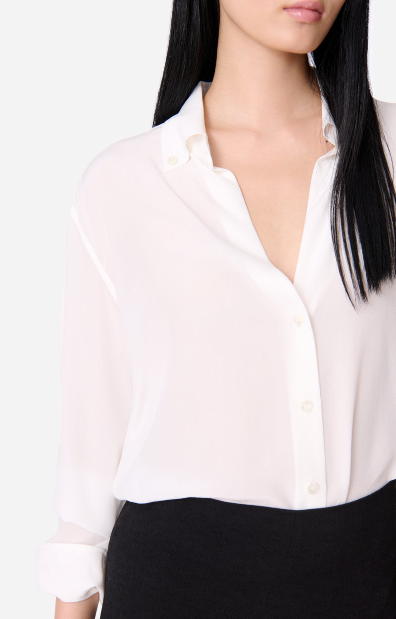 Camicia in seta scollo a V