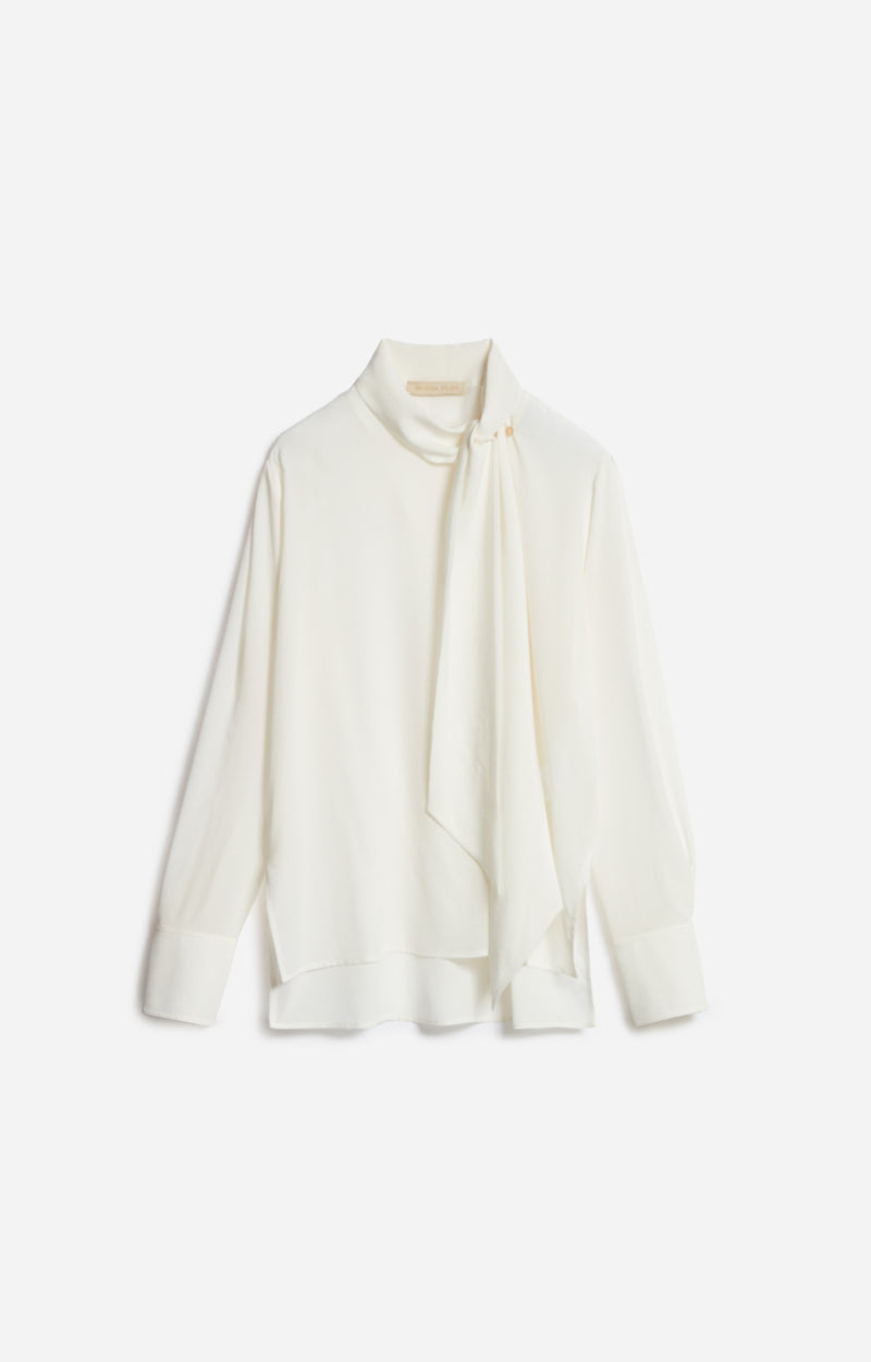 Blusa in seta con colletto lavalier