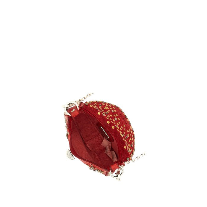 Borsa a tracolla in pelle di vacchetta tinta in capo di colore rosso con borchie