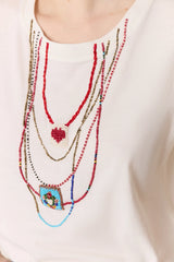 T-shirt con ricamo collana