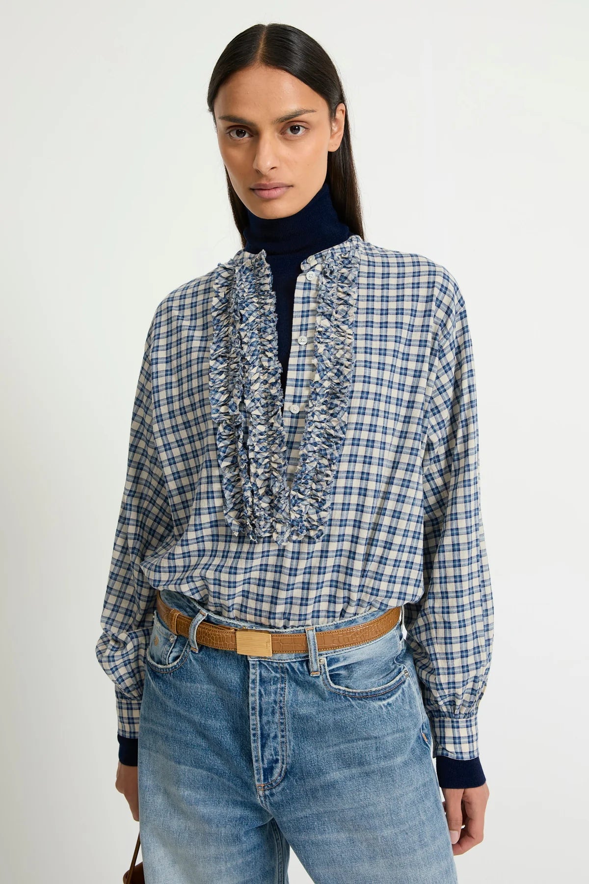 Camicia a quadretti con volant sul davanti
