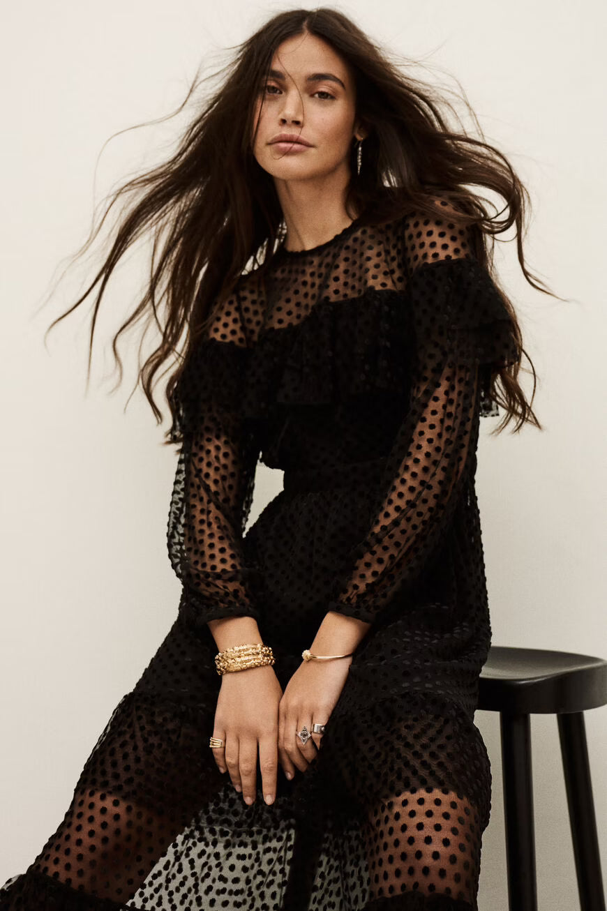 Abito lungo in tulle nero con effetto plumetis