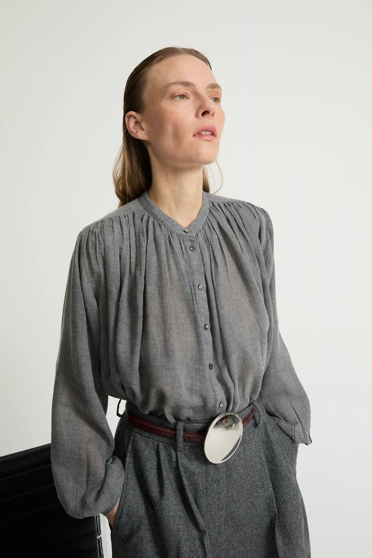 Camicia in cotone con pieghe sul davanti