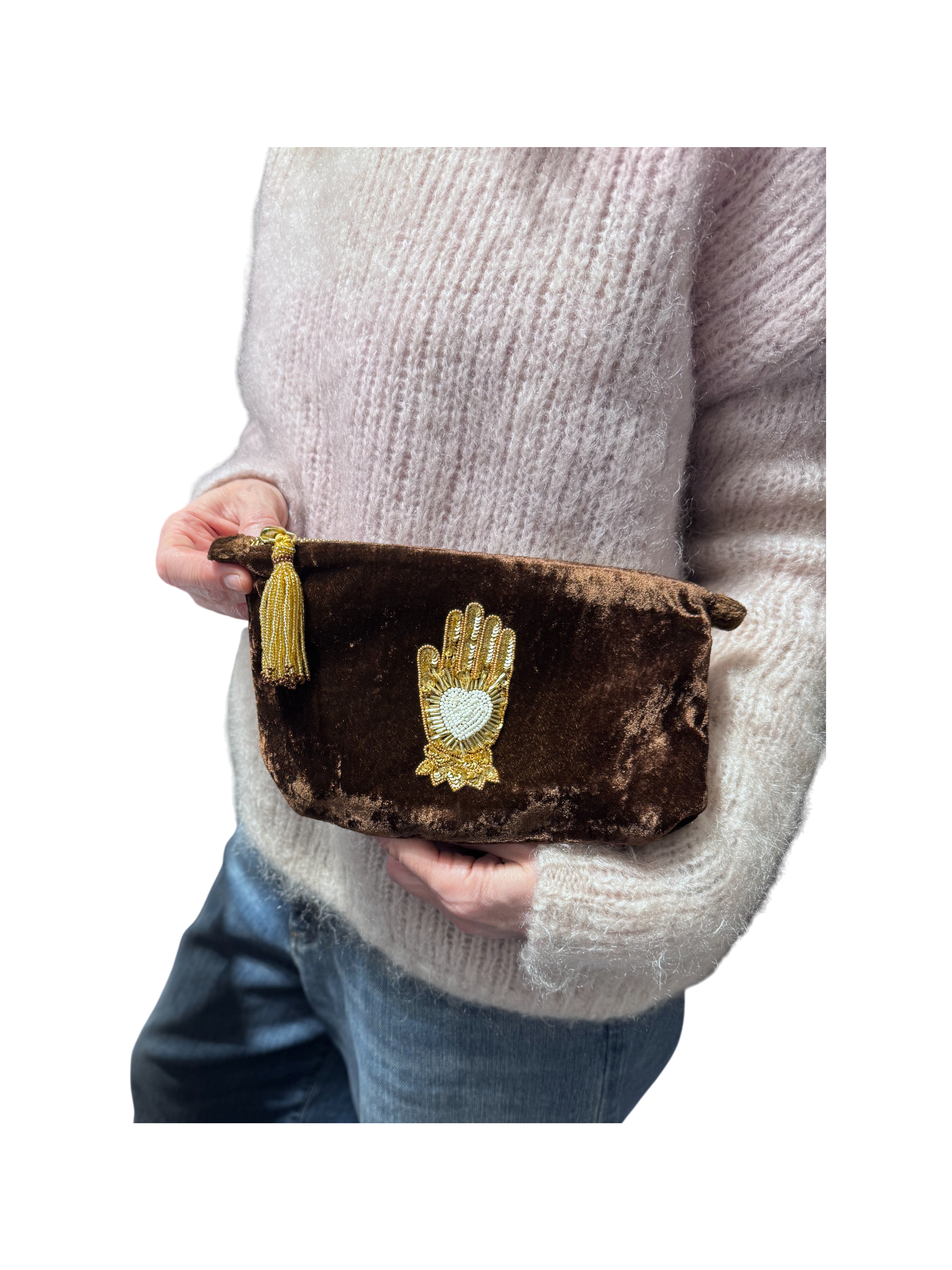Pochette in velluto cioccolato con ricamo centrale mano di Fatima