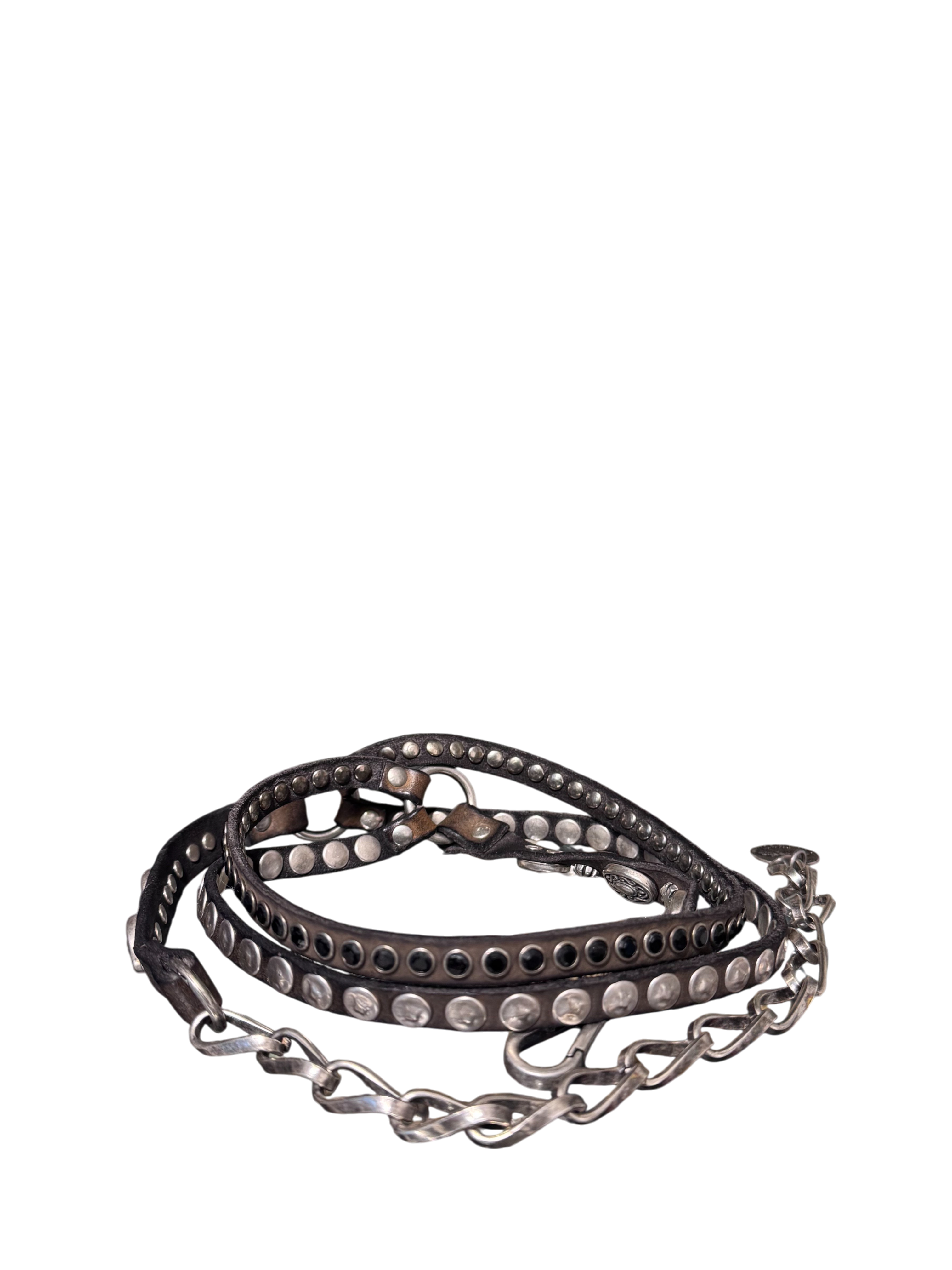 Cintura in pelle di vacchetta tinto capo con catena borchie