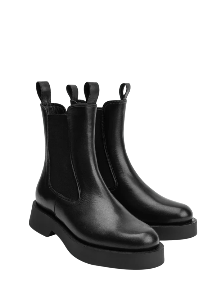 Beatle nero in pelle Poeve