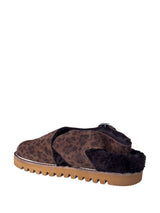 Sabot in crosta di vacchetta animalier