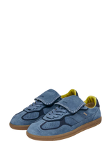 Sneakers in camoscio blu con linguetta lunga Alhoas