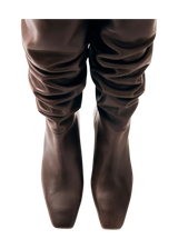 Stivali alti in pelle marrone con tacco kitten Alhoas