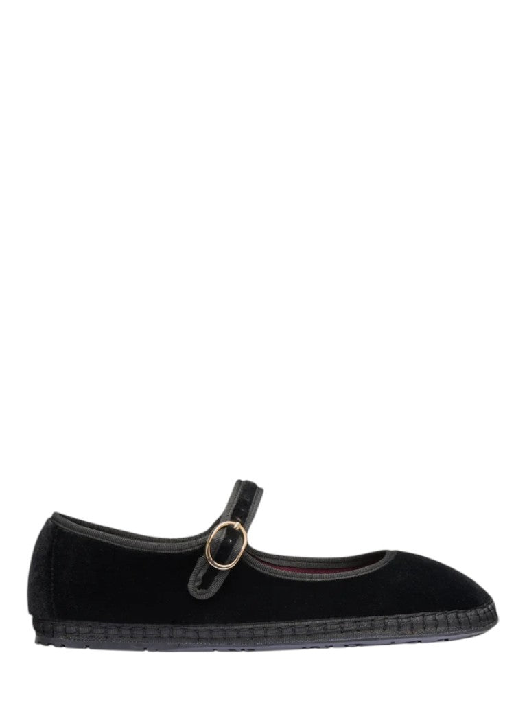 Friulana modello Mary Jane in velluto nero