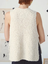 Gilet con ricamo realizzato a mano
