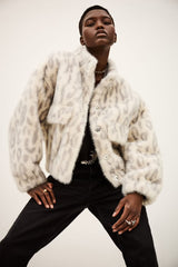 Bomber corto in eco fur