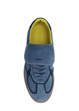 Sneakers in camoscio blu con linguetta lunga Alhoas