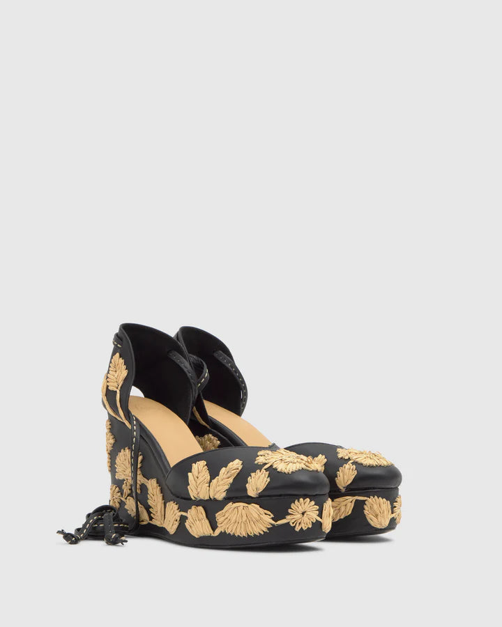 Espadrilla Carmela in pelle nappa con motivi floreali ricamati in rafia