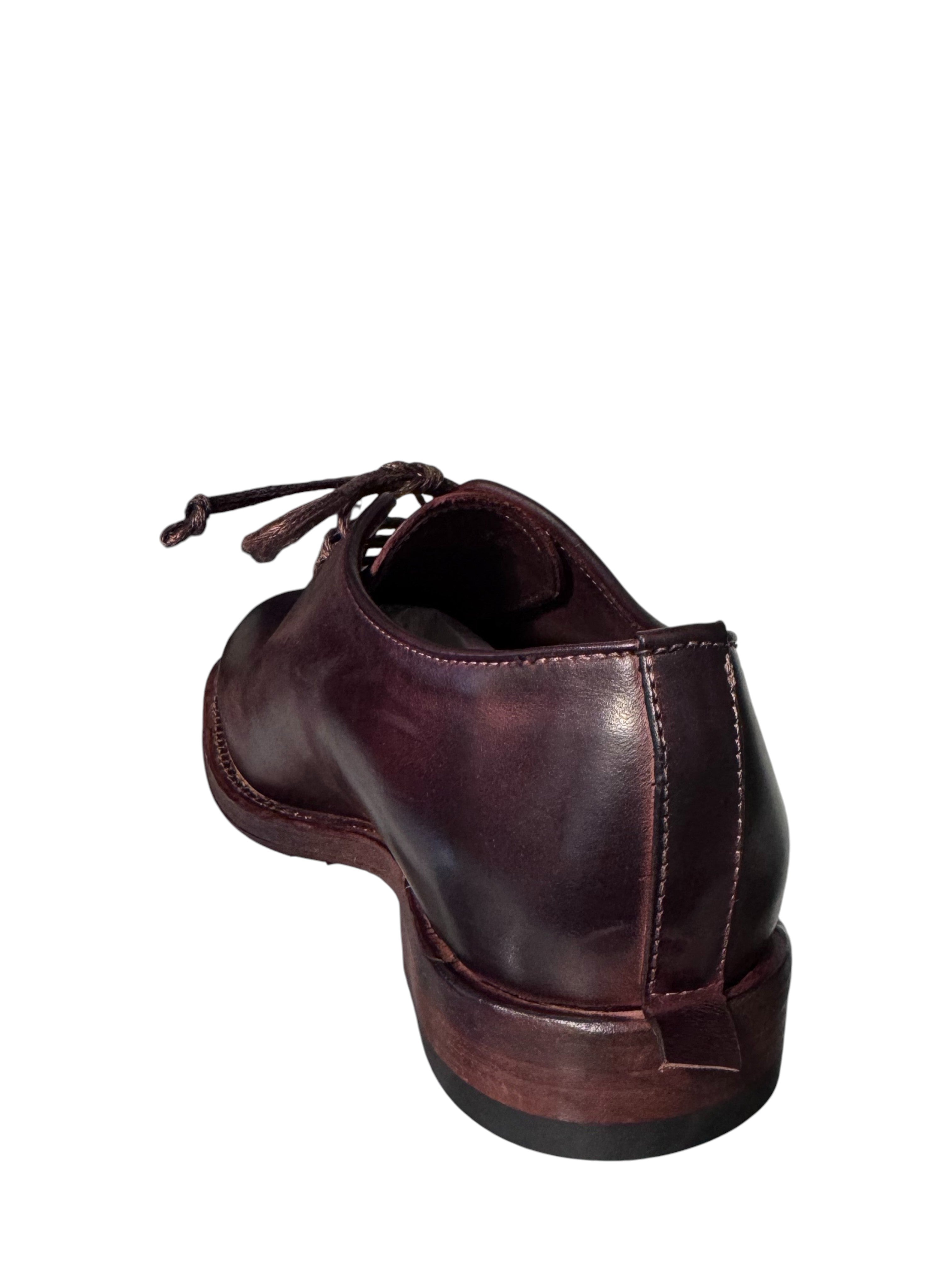 Stringata Shoto in pelle lavata