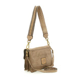 Borsa a tracolla "AGNESE" in pelle di vacchetta tinta in capo con borchie