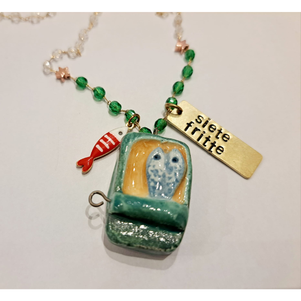 Collana rosario Scatola di sardine "Siete fritte"