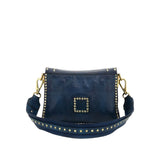 Borsa a tracolla Agnese in pelle di vacchetta tinta in capo di colore blu zaffiro con rivetti