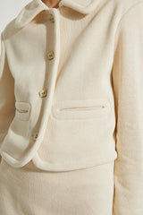 Giacca sartoriale realizzata in maglia macro jersey