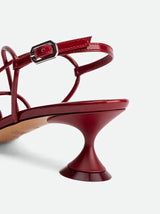 Sandalo in pelle verniciata rosso