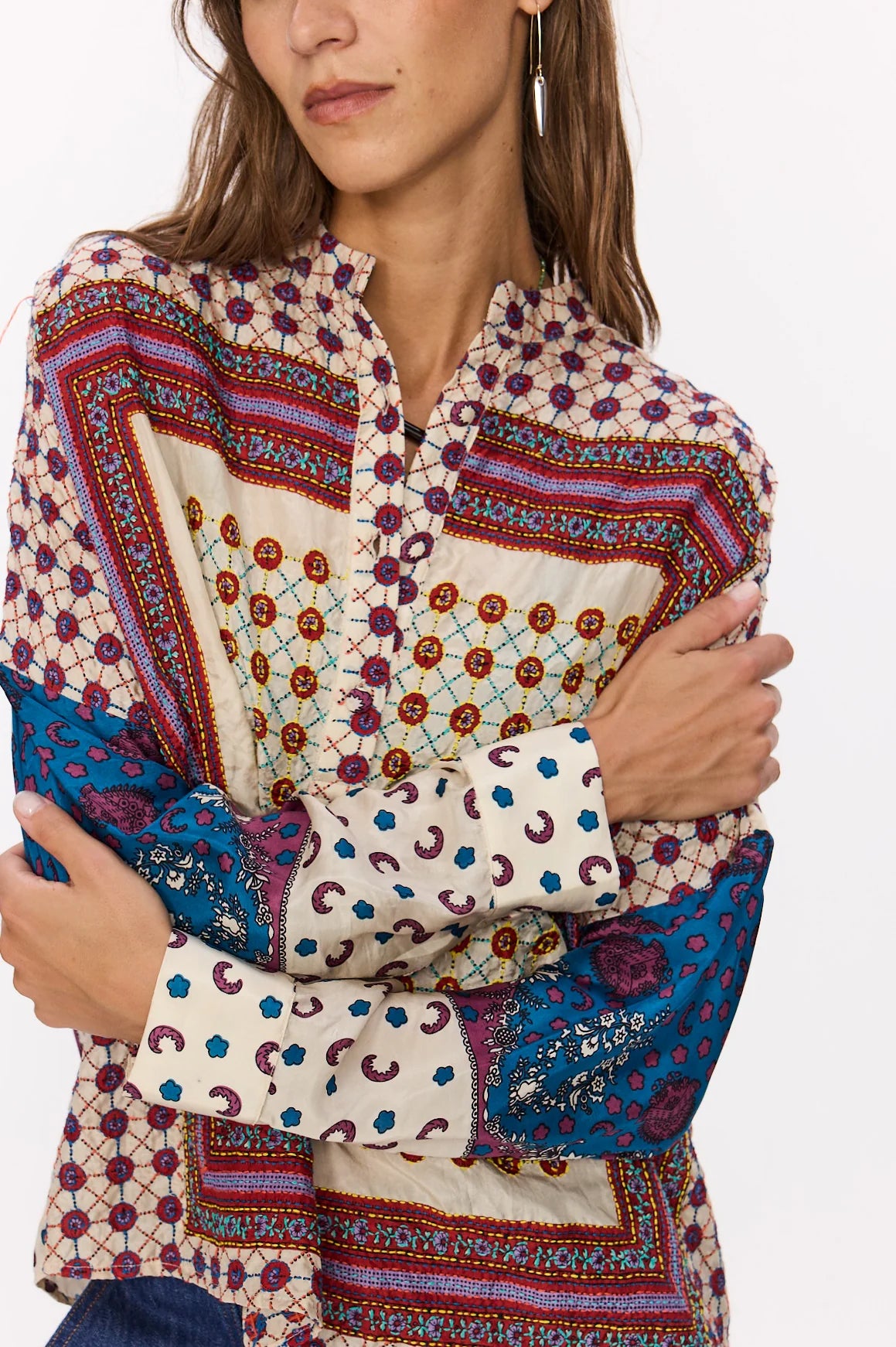 Blusa multicolor ricamata in seta