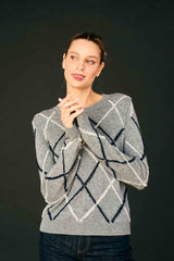 Maglia girocollo in cashmere e lana con motivo a rombi, colore grigio medio.