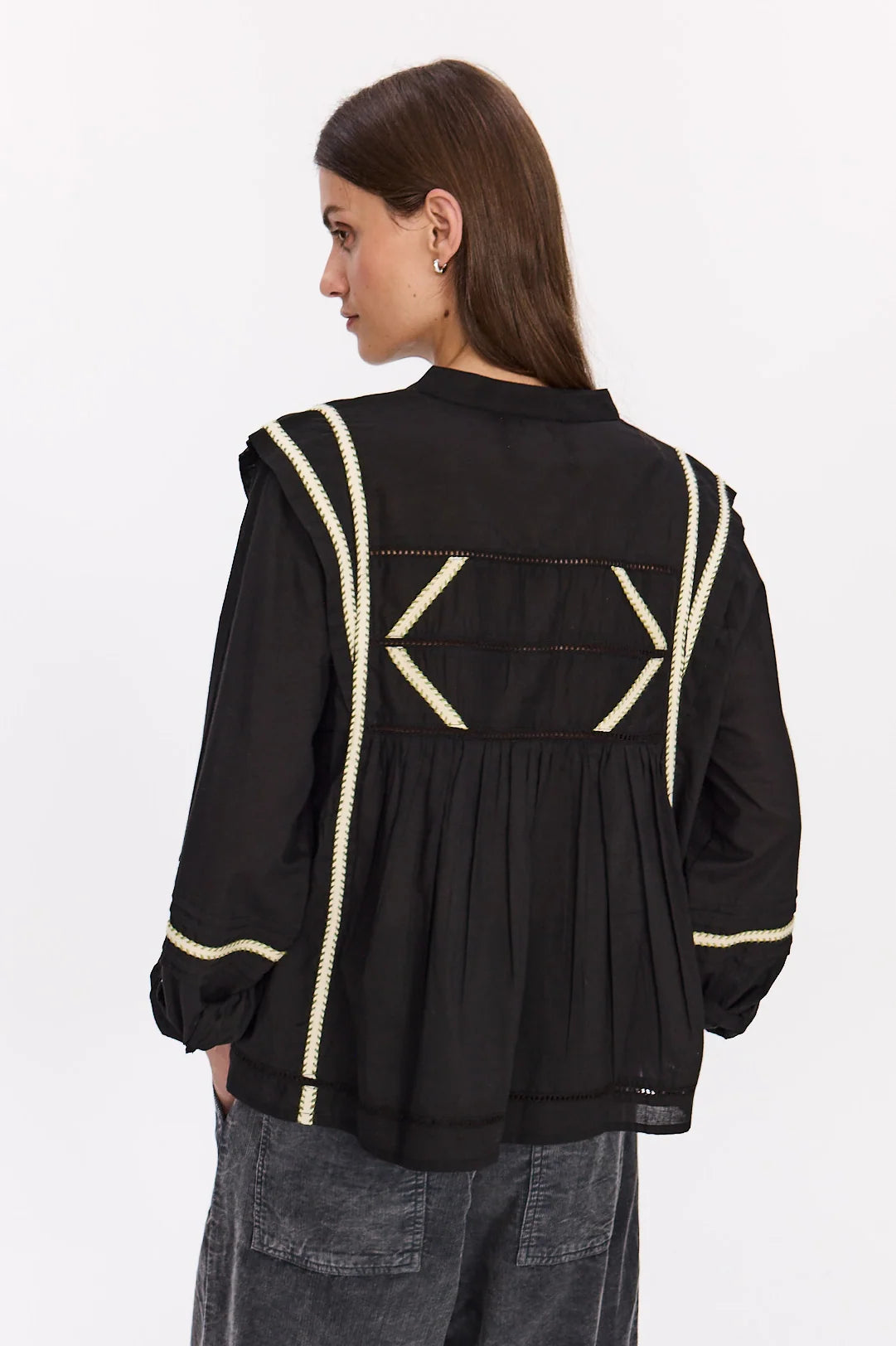 Camicia con bordi a contrasto